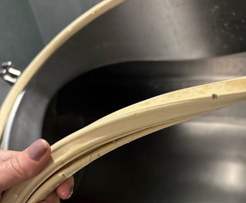 We replace gaskets on tumbler
